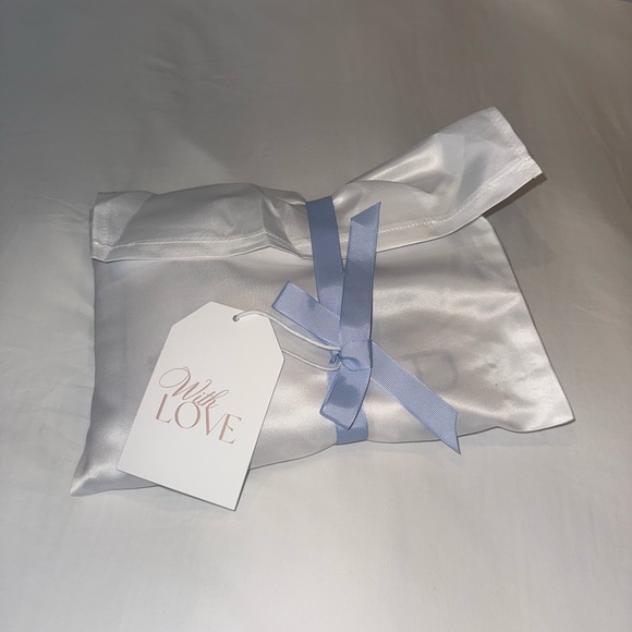 Bridal Party Robes - Champagne + Bride Robe - Picture 3 of 6